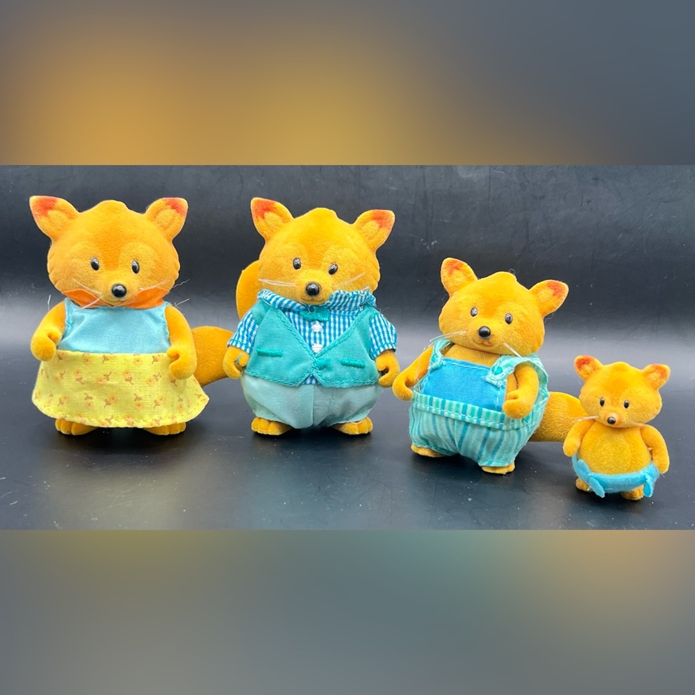 Li’l Woodzeez - Adorable Fox Family Toy Set‎ of 4